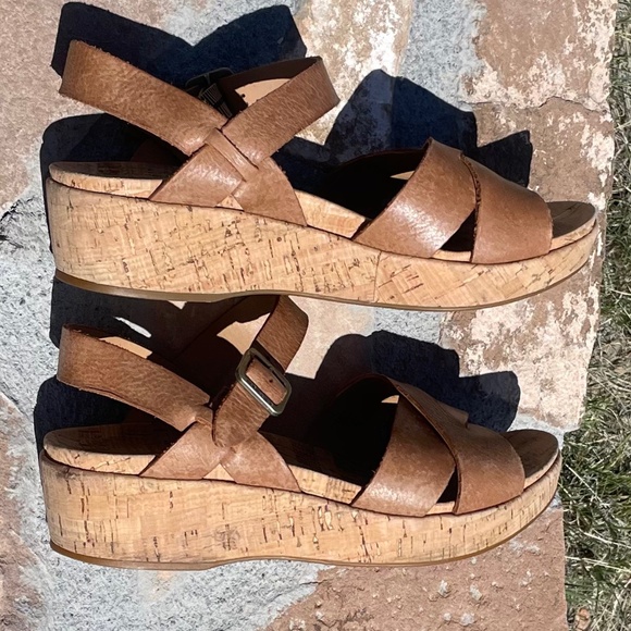 GUC KORK-EASE Women's Myrna 2.0 Ankle Strap Wedge Sandal (Size: 37/Tan) - Picture 9 of 15